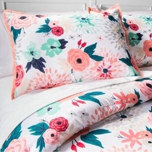 Target Xhilaration Floral Printed Comforter Set